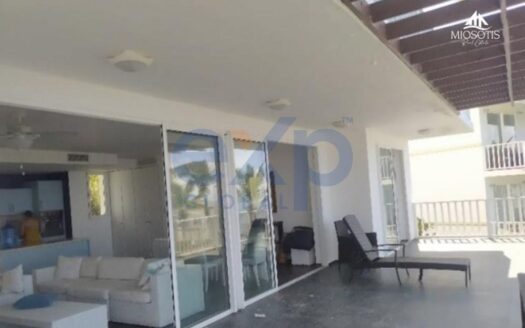 New to the market! OCEAN VIEW APARTMENT in Samana!