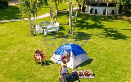 Finca de Ensueño en Caleta: ¡Inversión Perfecta!